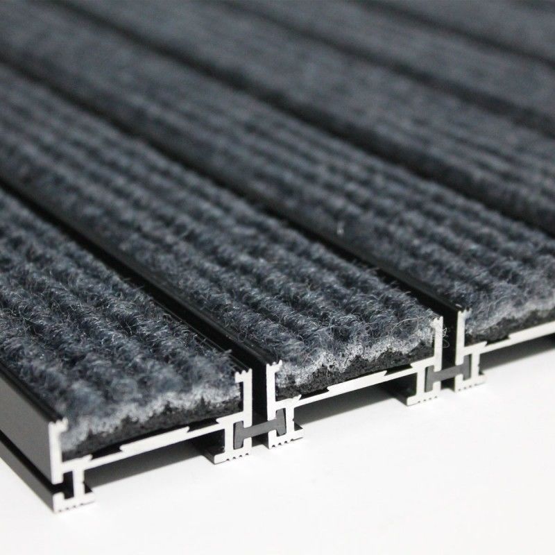 Tapete VIP Aluminio c/t�xtil canelado 18mm Pre�o  M2 